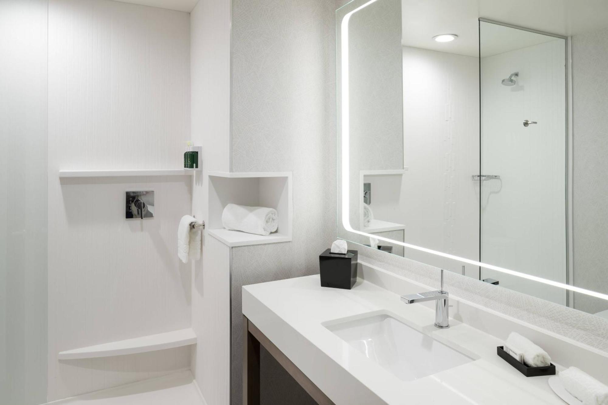 Courtyard By Marriott Houston Heights/I-10 Hotell Exteriör bild